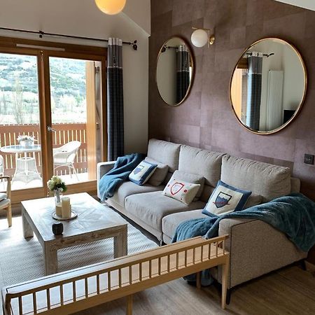 Tuca Del Mont Apartment Benasque Ngoại thất bức ảnh